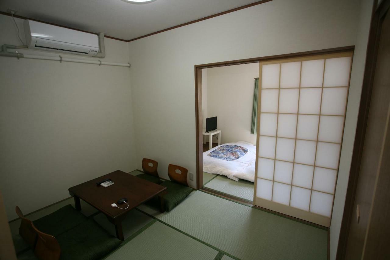 Fujiyama Base Bed & Breakfast Fujiyoshida Exterior photo