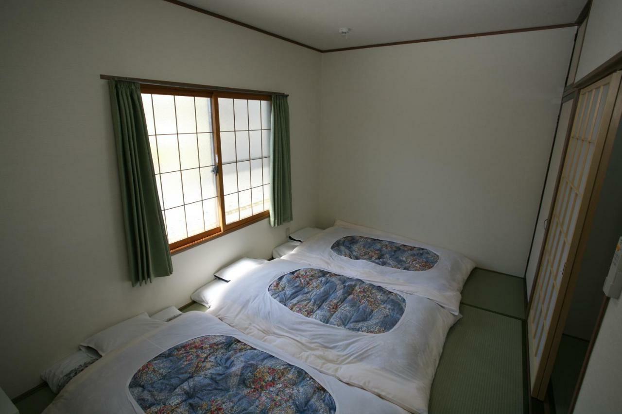 Fujiyama Base Bed & Breakfast Fujiyoshida Exterior photo